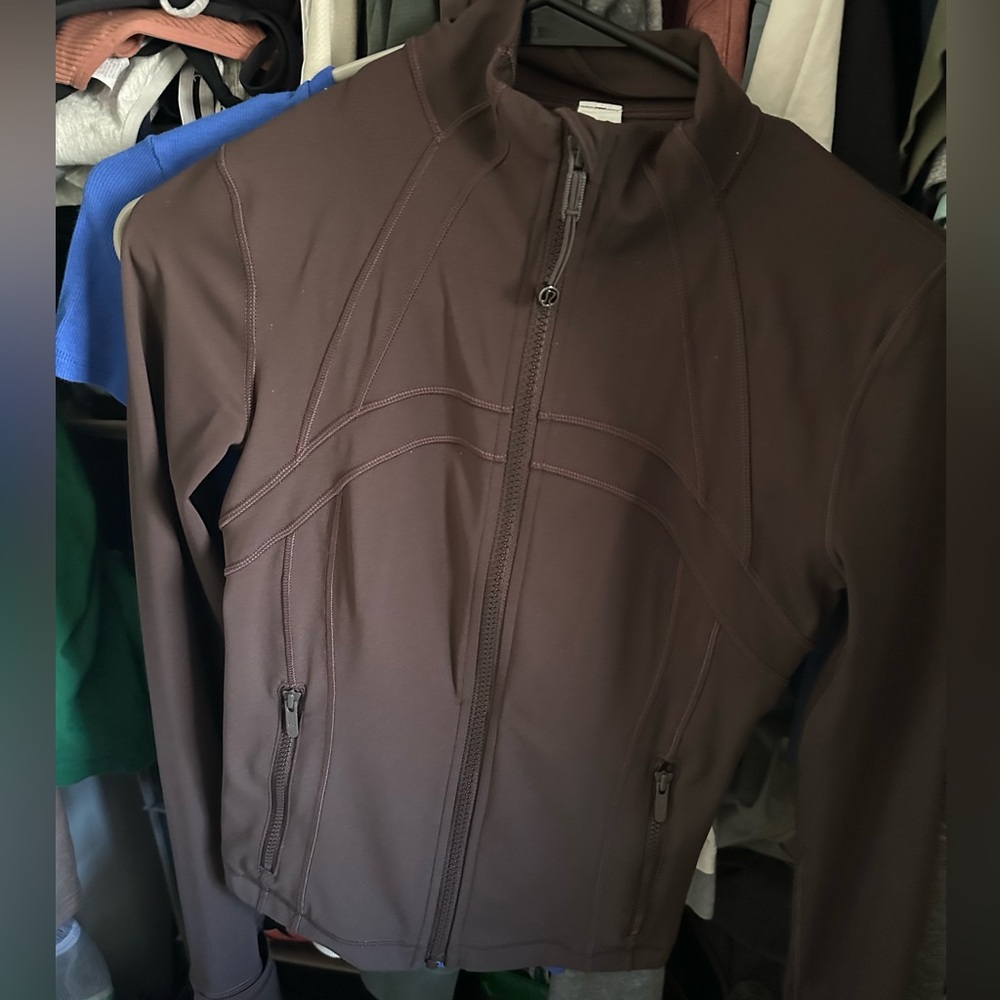 Lululemon Define Cropped Nulu jacket